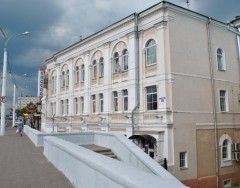 Торгово-выставочный центр «Пассаж» на ул. Ленина в Витебске