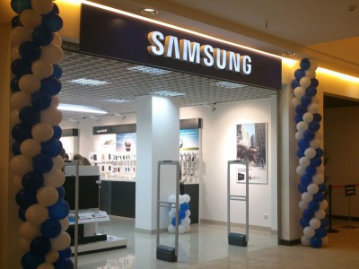 Фирменный магазин Samsung в ТРЦ «Galileo»