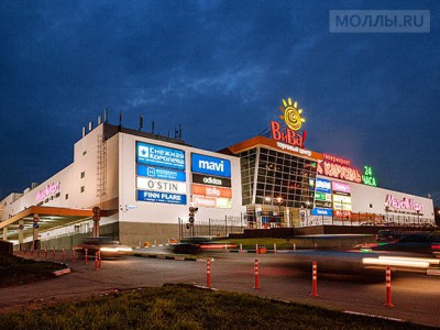 Торговый центр «Вива» на ул. Поляны